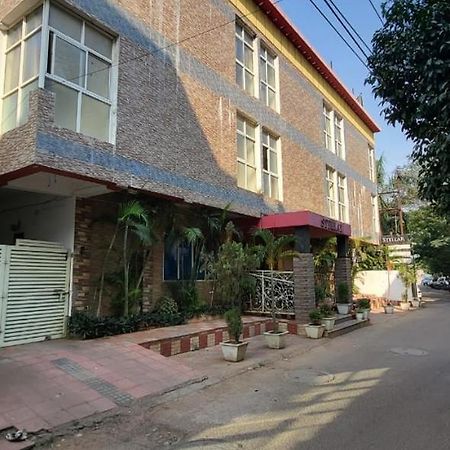 Hotel Stellar Bhubaneswar Exteriör bild
